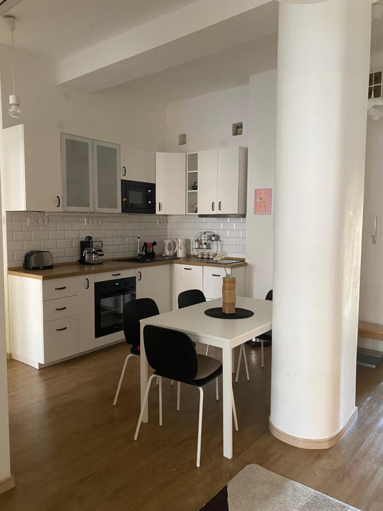 Larix Apartman Budapeşte Dış mekan fotoğraf
